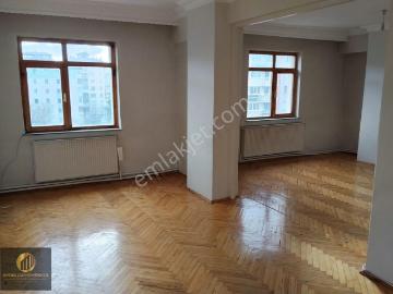 Terminal Ana Cadde Üzerinde Kiralık 2 Artı 1 Uygun Arakat Daire