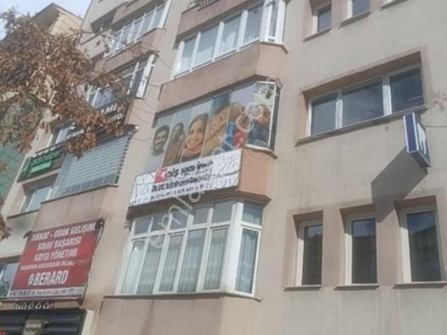 Terminal Cad Ana Bulvarda İşyerinede Uygun Kiralık Daire