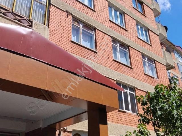 Terminal Caddesinde Eşyalı 2 Artı 1 Kiralık Daire