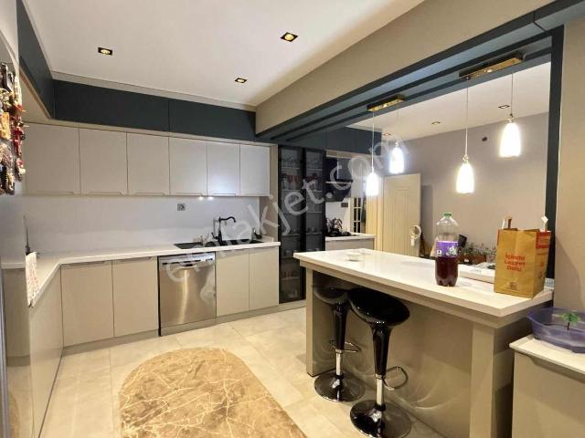 Terminal'de Satılık 6+1 Dublex Daire