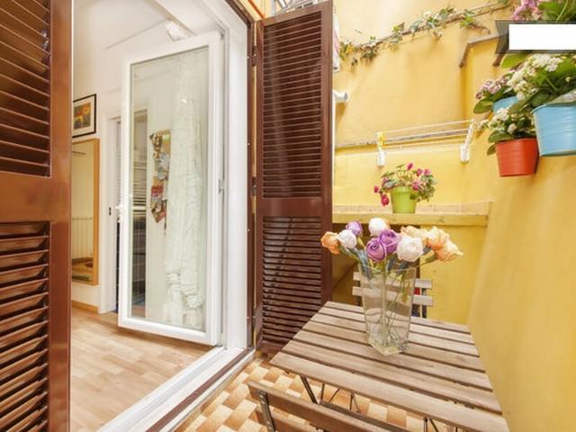 TERMINI BLUE STUDIO WITH OUTDOOR PATIO near Metro and Station Cribmed