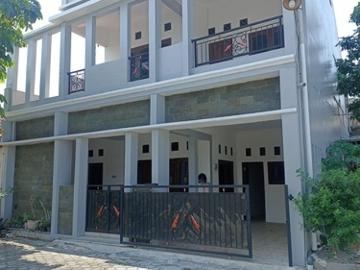 Termurah. Rumah Gentan 100 Luwes Solo 2 Lantai