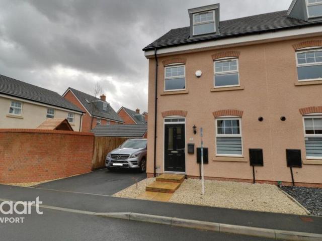 Ternata Drive, Monmouth 3 bed townhouse to rent £1,300 pcm £300 pw