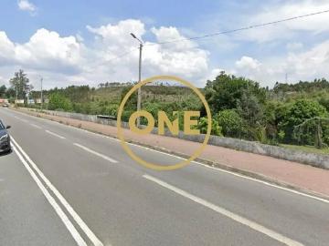 Terr. construção industrial c cerca de 9100m² e 140 metros de frente para a Estrada Nacional N14