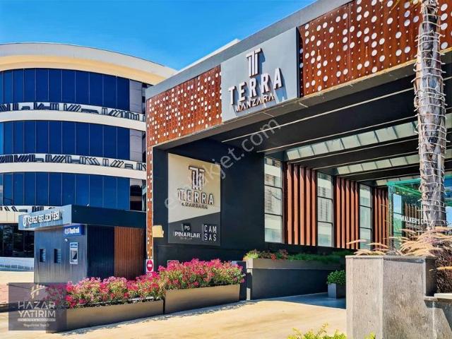 Terra Manzara'da Havuz Cepheli Modern Ve Eşyalı 2+1