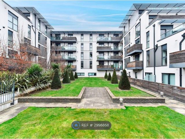 Terrace Apartments, London N5, 1 bed flat to rent, £1,950 pcm | PrimeLocation