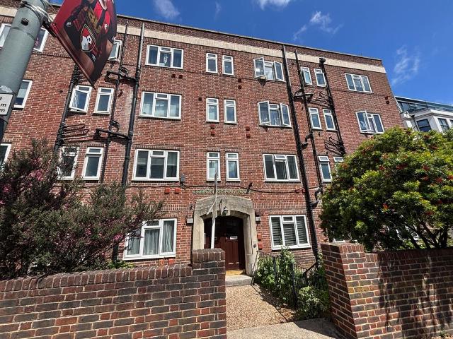 Terrace Road, Bournemouth BH2, 1 bed flat to rent, £795 pcm | PrimeLocation