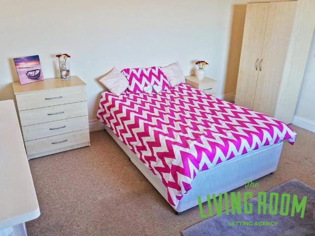 Terrace Road, Mount Pleasant, Swansea 4 bed house to rent £1,600 pcm £369 pw