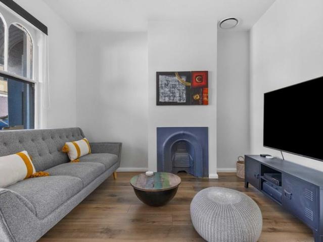 Terrace style cottage with cityscape views