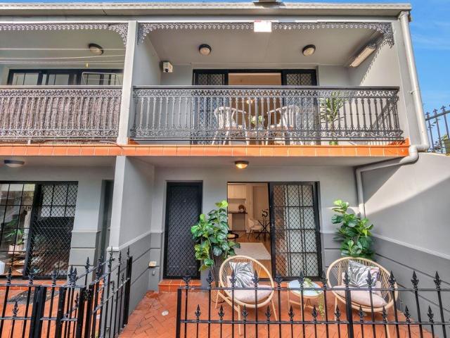 Terrace Style Living in the Heart of Alexandria