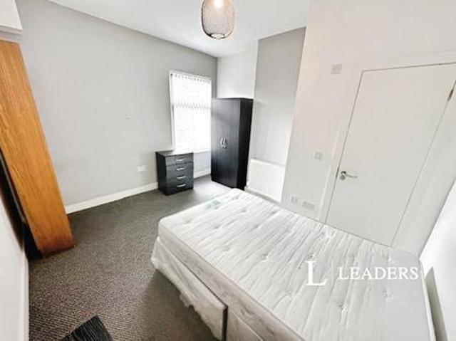Terraced to rent in Egerton Street, Stoke on Trent, Staffordshire, ST1 | Leaders