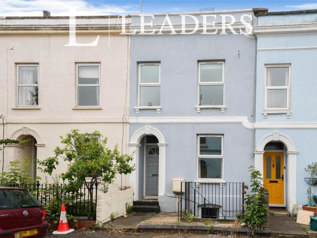 Terraced to rent in St. Pauls Parade, Cheltenham, Gloucestershire, GL50 | Leaders