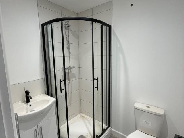 Terraced to rent in 138 Queens Road, Portsmouth, PO2 | Leaders