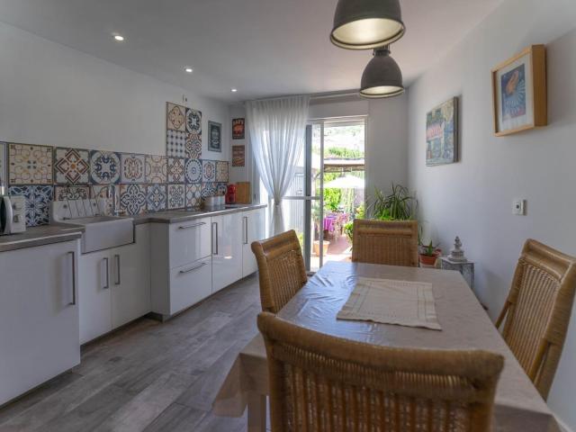 Terraced Villa for rent in Riogordo, Málaga