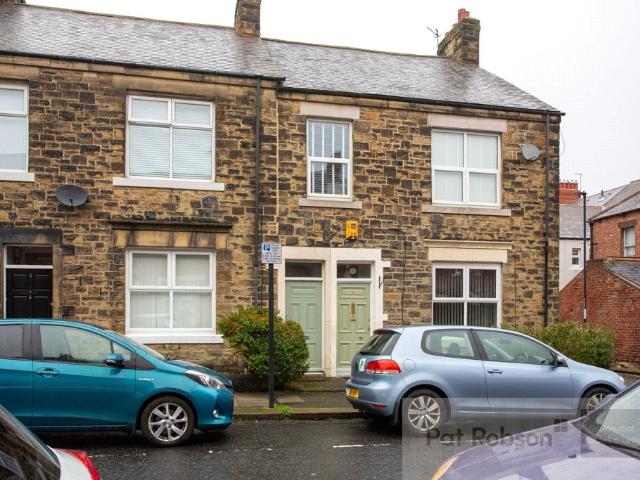 Terraced Flat/Apartment Property to let Broomfield Road, Newcastle Upon Tyne £975pcm Pat Robson