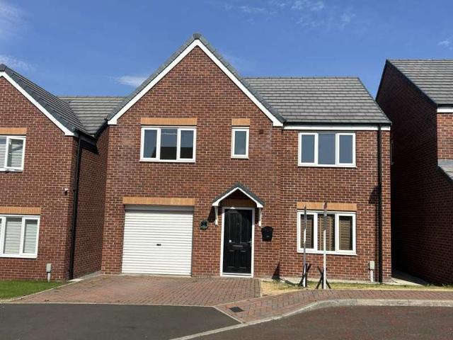 5 Bedroom Detached House