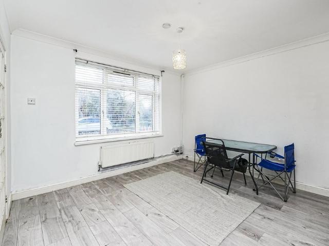 Terraced House to rent Anstridge Road, London, SE9