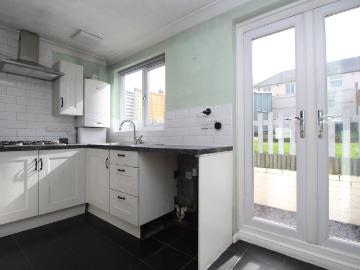 Terraced House to rent Willow Road, Dartford, DA1