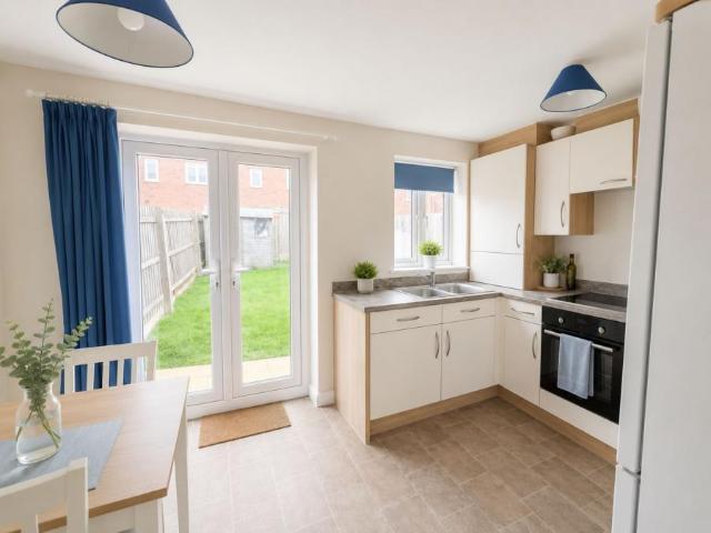 Terraced House to rent with 2 bedrooms, Yarlington Mill, Cranbrook