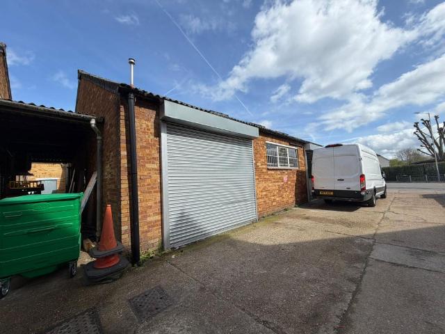 Terraced house to rent