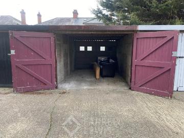 Terraced house to rent