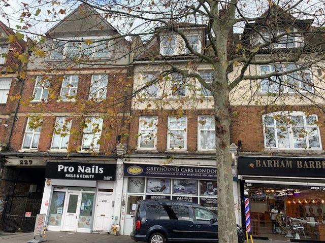 Terraced house for sale