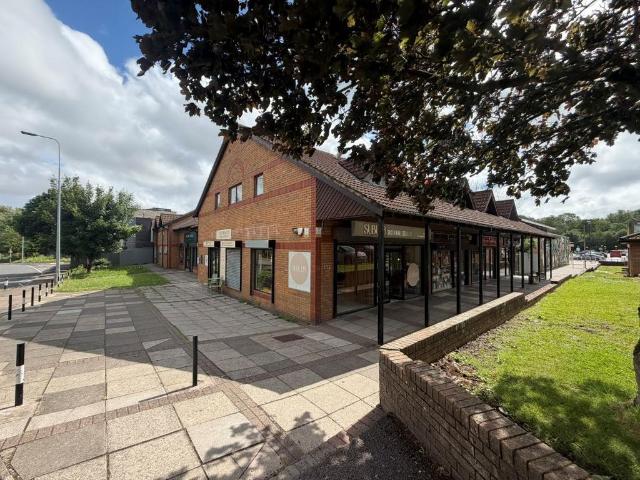 Terraced house for sale