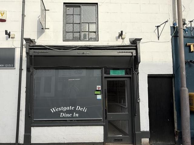 Terraced house for sale