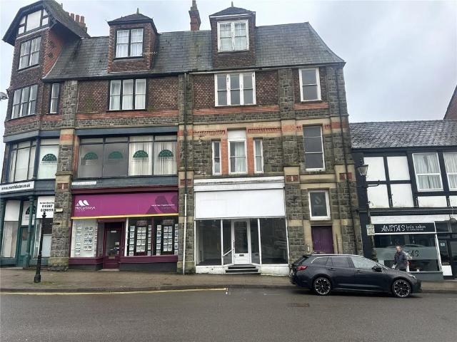 Terraced house for sale