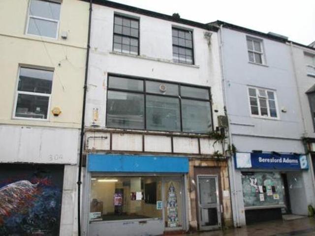 Terraced House For Sale In Bangor, Gwynedd