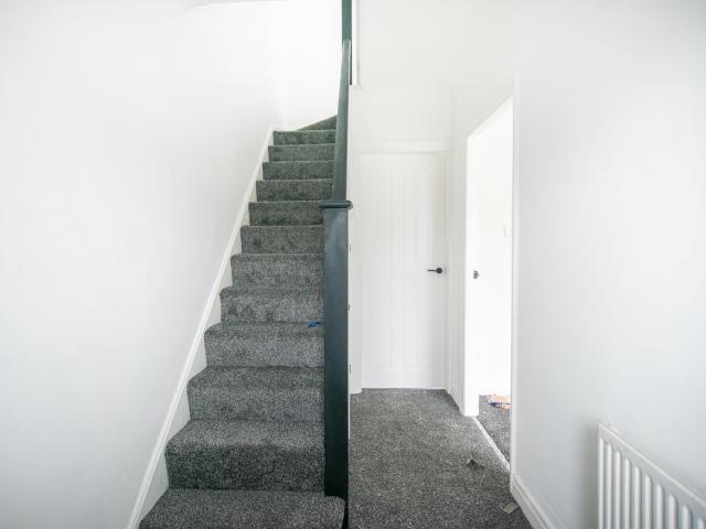 Terraced House in 47 Welwyn Park Avenue, Hull, HU6 7DJ