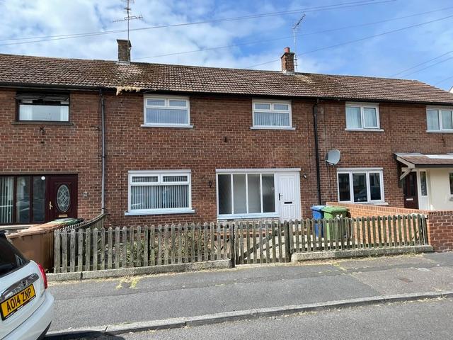Terraced House in 64 Festival Road, Portadown, BT63 5HE