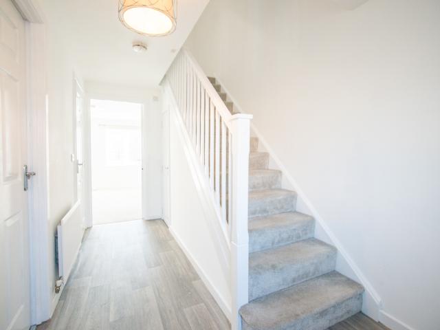 Terraced House in 9 Acasta Way, Hull, HU9 5SE