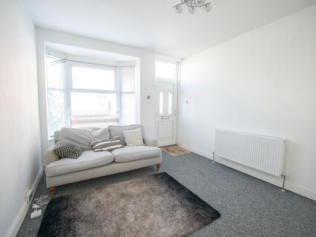 Terraced House in 17 Clarence Avenue, Delhi Street, Hull, HU9 5QT