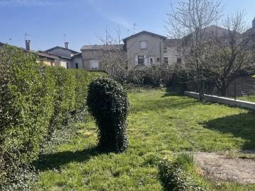 Terrain constructible 479 m² – Hyper centre Anse – Zone U – Libre constructeur