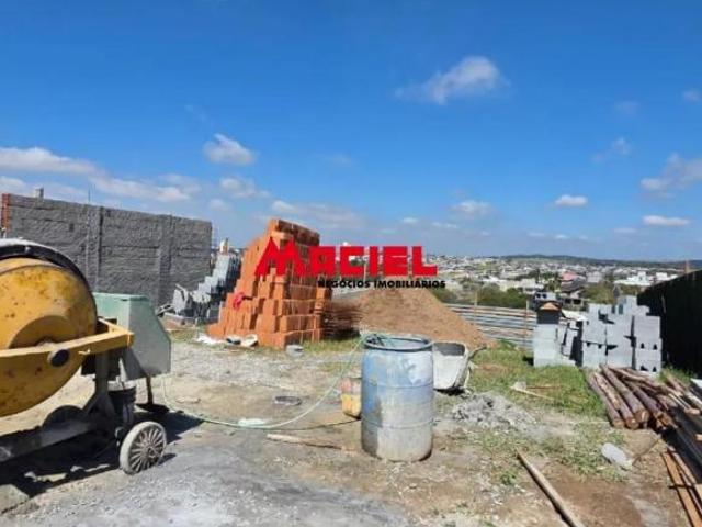 Terras Alpha Terreno 330m² em Declive Vista para a Cidade