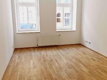Terrasse Stellplatz mgl. Wanne u. Dusche Parkett Frei ab 1.4.26