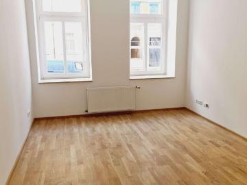 Terrasse Stellplatz mgl. Wanne u. Dusche Parkett Frei ab 1.4.26
