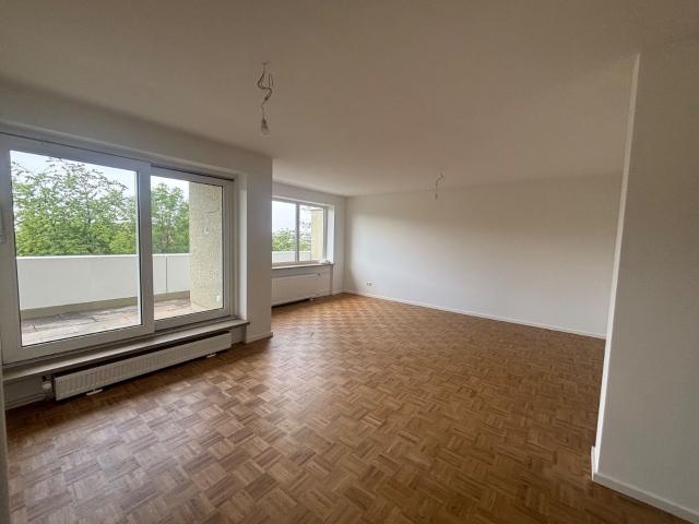 Terrassenwohnung mit 3 Zimmern in ruhiger Lage von Neuperlach