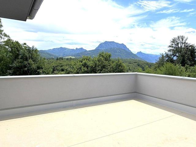 Terrassenwohnung mit grandioser Aussicht zum Traunstein