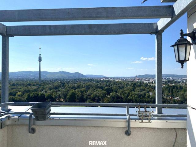 Terrassen Garconniere im 21. Stock mit Donaupark Fernblick bei der U1 und UNO City