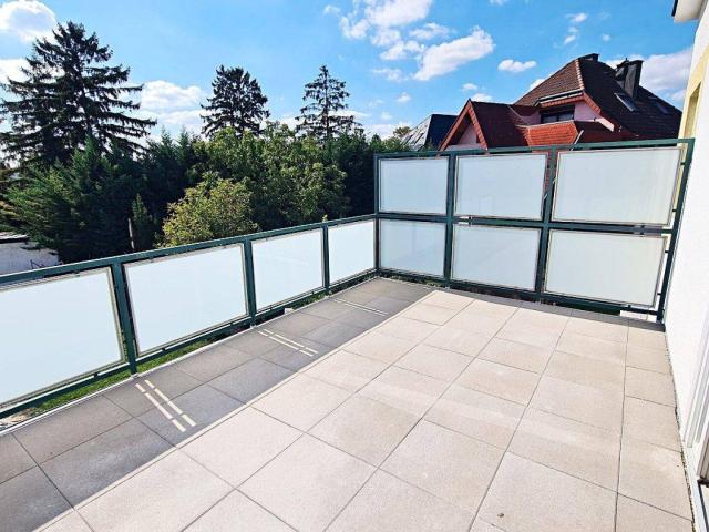 TERRASSENHIT, PARZGASSE, 68 m2 Neubau mit 19 Terrasse, 4 Zimmer, Küche, Duschbad, Parketten, Grünblick