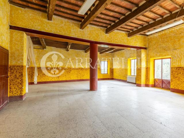Terratetto storico da ristrutturare nel centro di Scrofiano. 393m² Sinalunga
