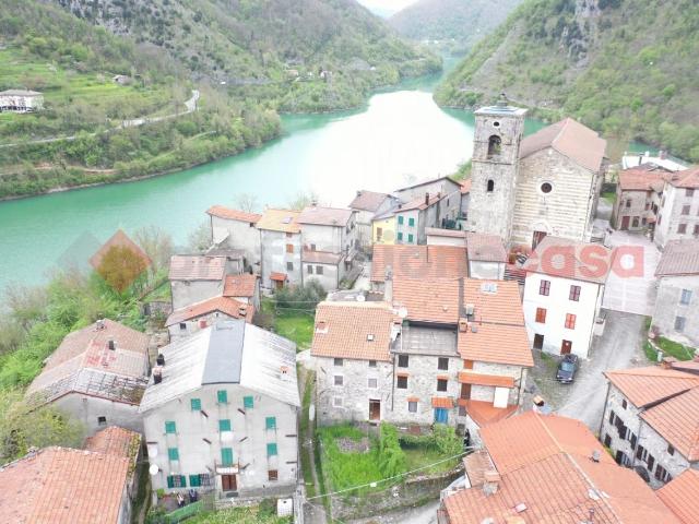 Terratetto unifamiliare in vendita a Vagli Sotto