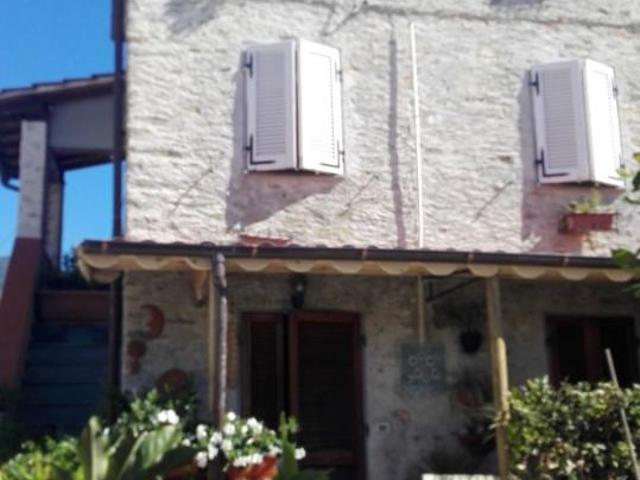 Terratetto in vendita a Pietrasanta