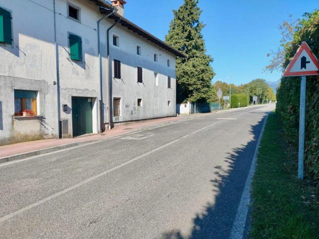 Terratetto plurifamiliare in vendita a Vivaro