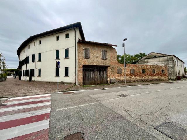 Terratetto plurifamiliare in vendita a Chions