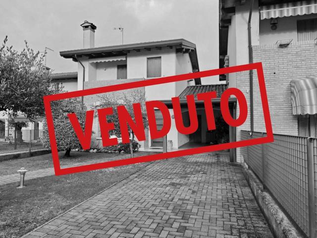 Terratetto plurifamiliare in vendita a Sesto Al Reghena