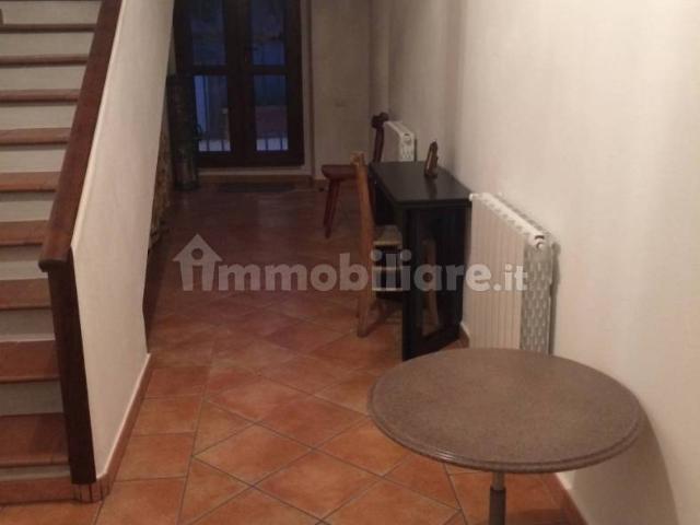 Terratetto plurifamiliare via Roma 114, Serri