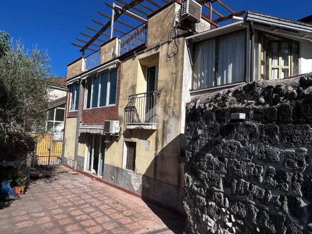 Terratetto plurifamiliare via sabatini, Centro, Fisciano